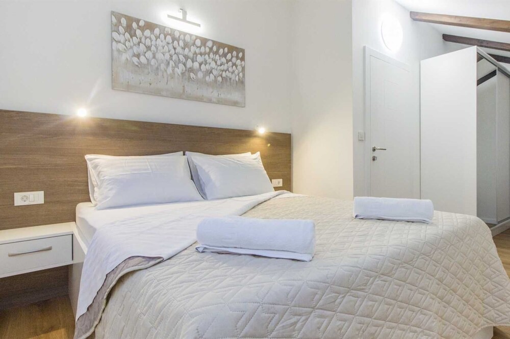 Photo of Bedroom in Tribunj