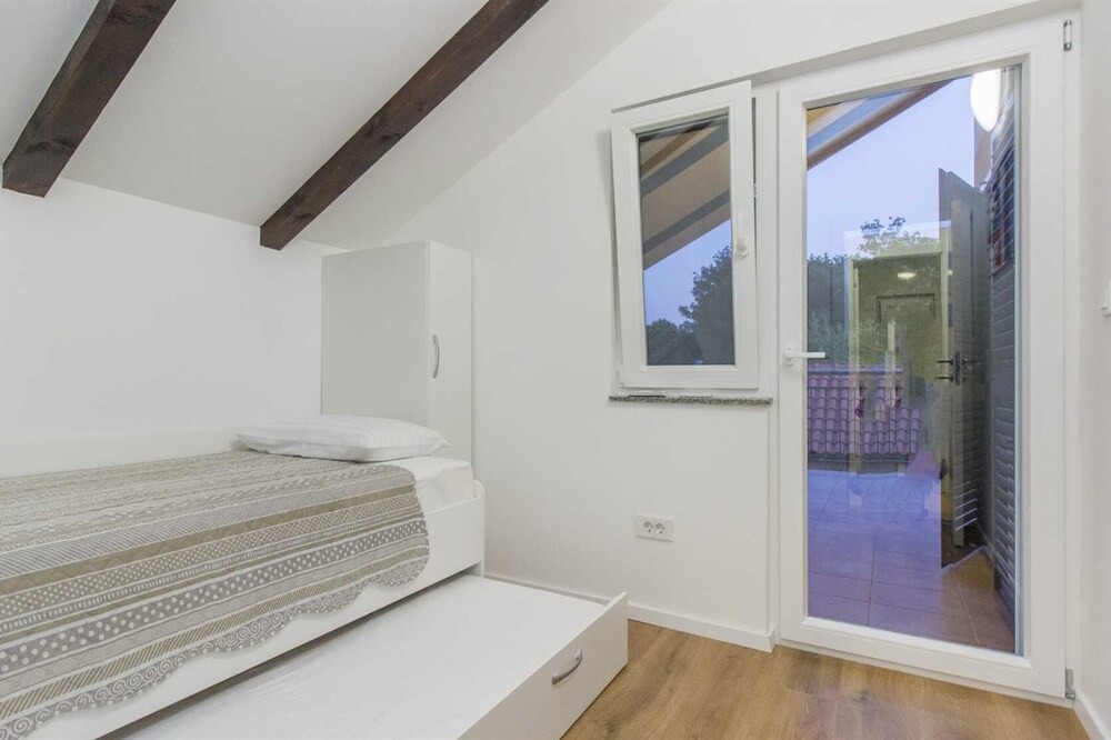 Photo of Bedroom in Tribunj