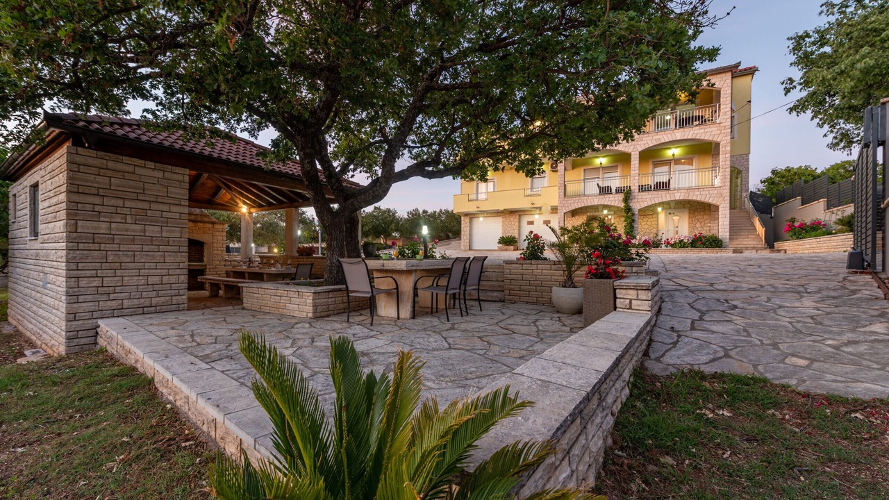 Photo of Outdoor in Lisicici