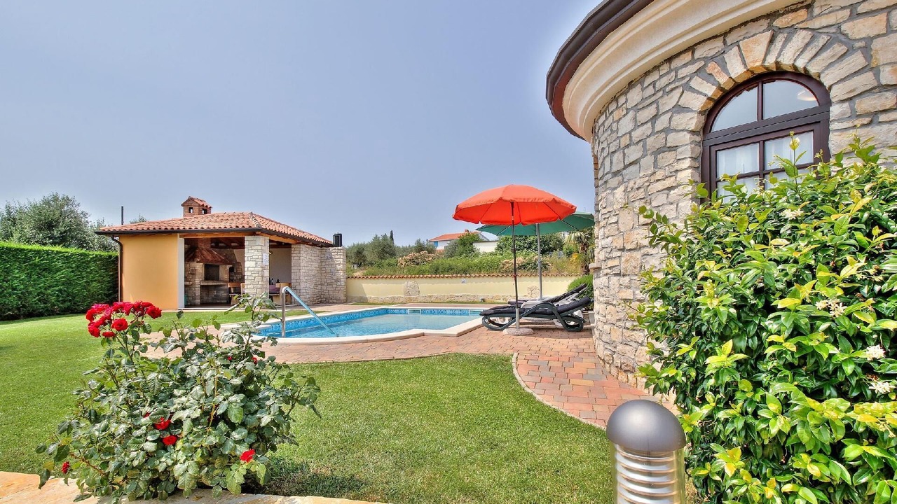 Photo of Outdoor in Kastel