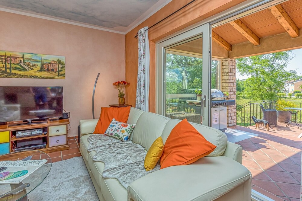Photo of Livingroom in Sumber