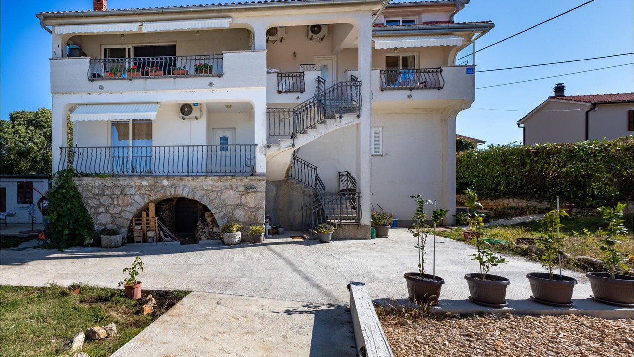 Photo of Outdoor in Gabonjin