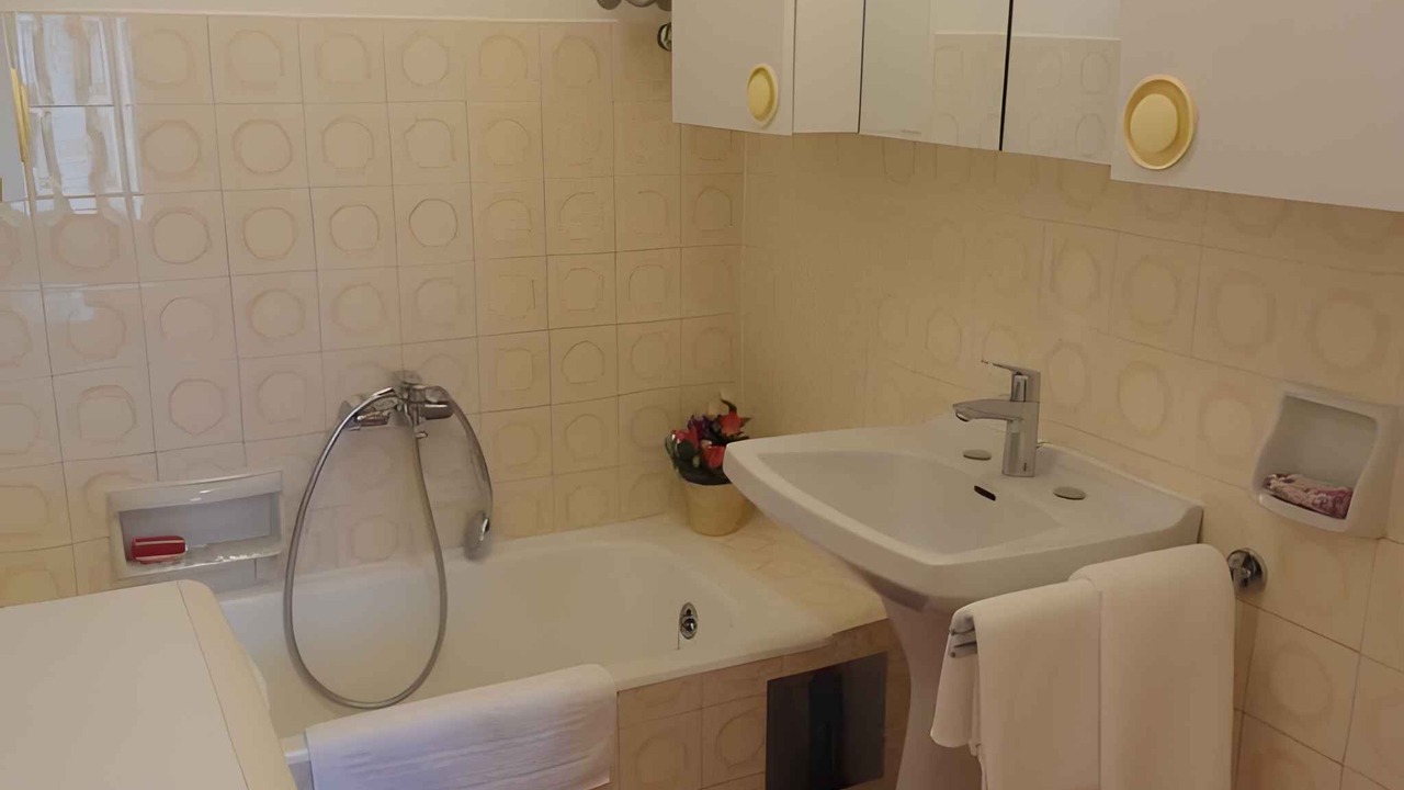 Photo of Bathroom in Rubesi
