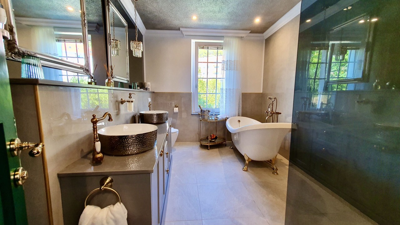 Photo of Bathroom in Bol