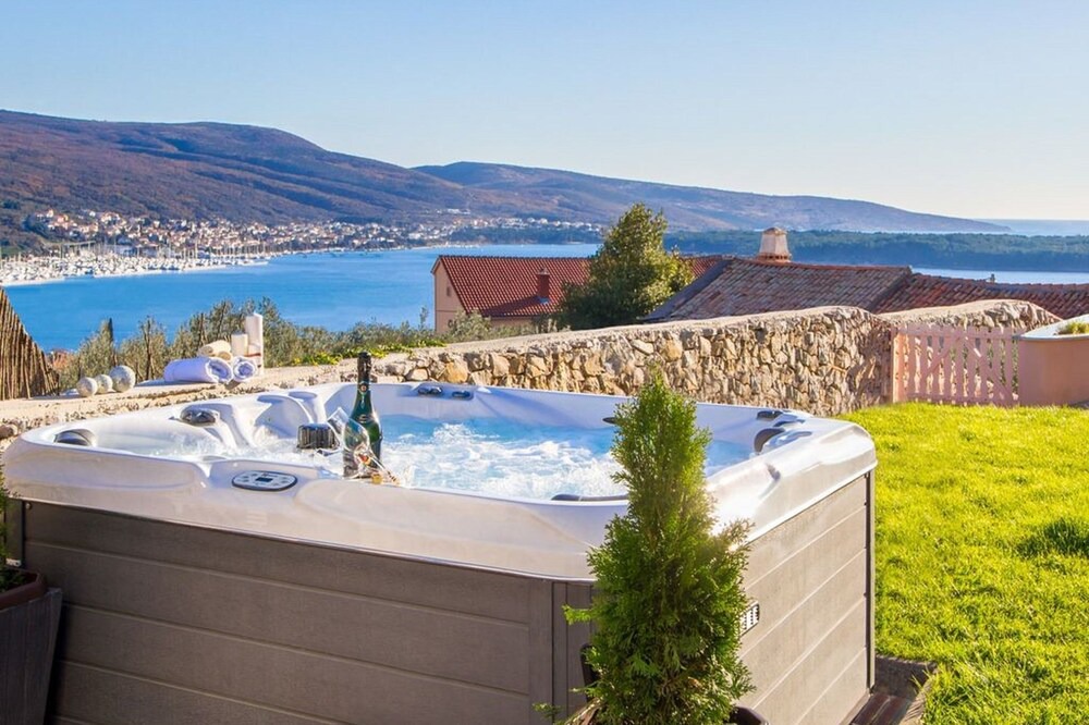 Photo of Outdoor in Kornic