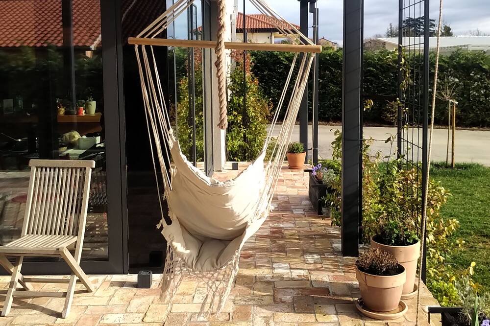 Photo of Outdoor in Lindar