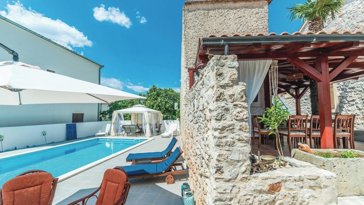 Photo of Outdoor in Jezera