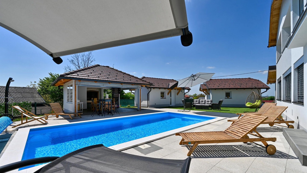 Photo of Outdoor in Cestica