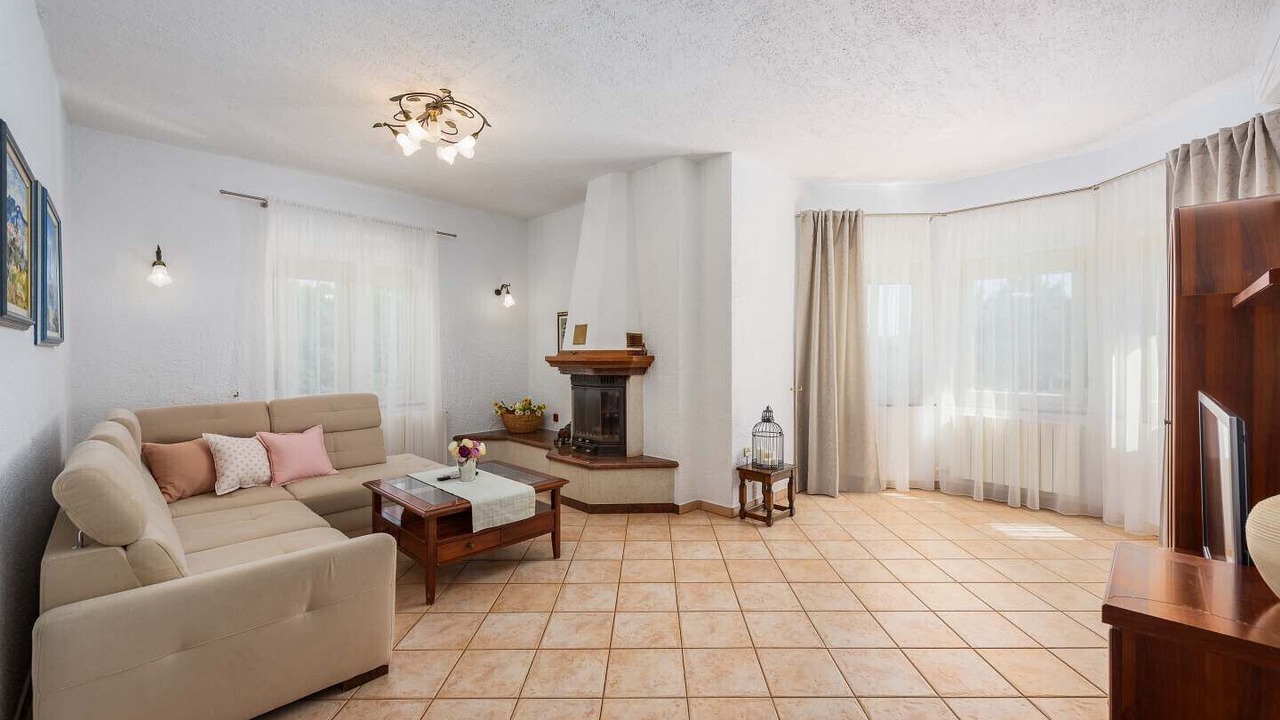 Photo of Livingroom in Zbandaj
