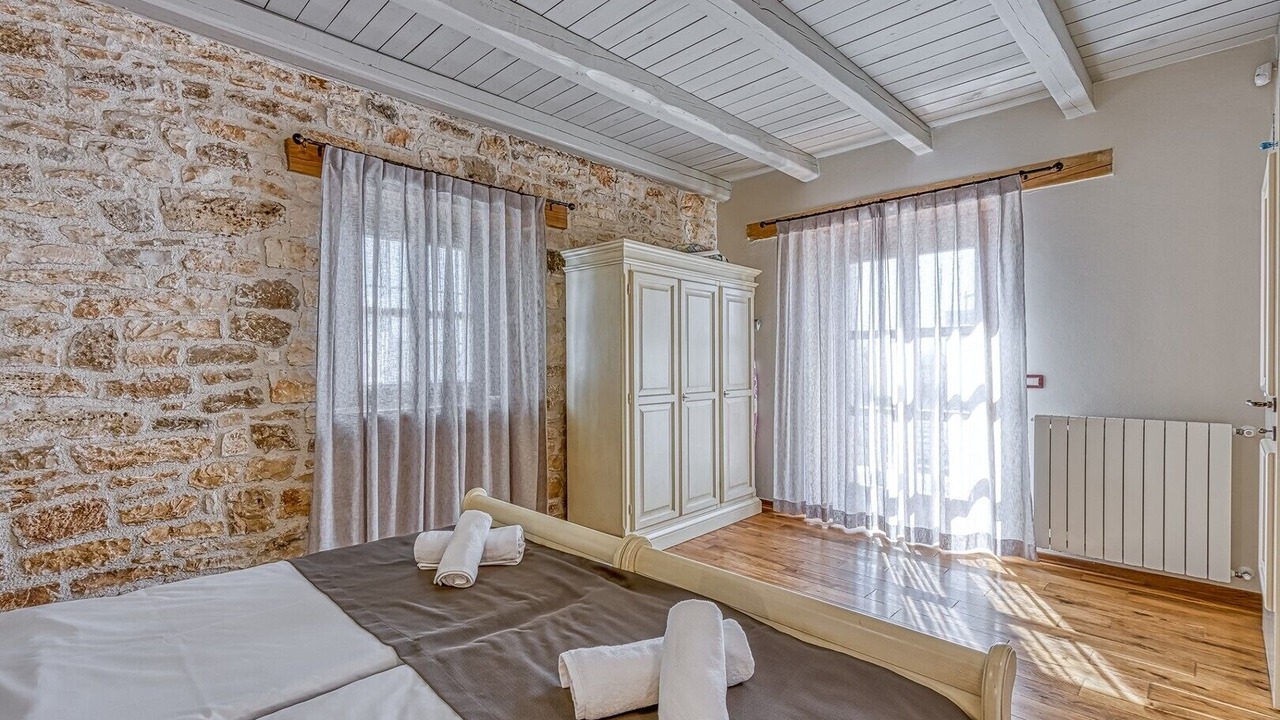 Photo of Bedroom in Baderna