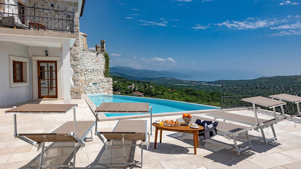 Photo of Outdoor in Bribir
