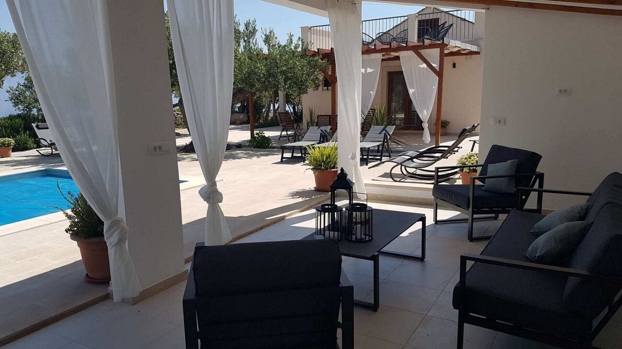 Photo of Patio Balcony in Supetar