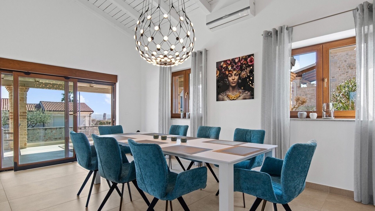Photo of Others in Frata