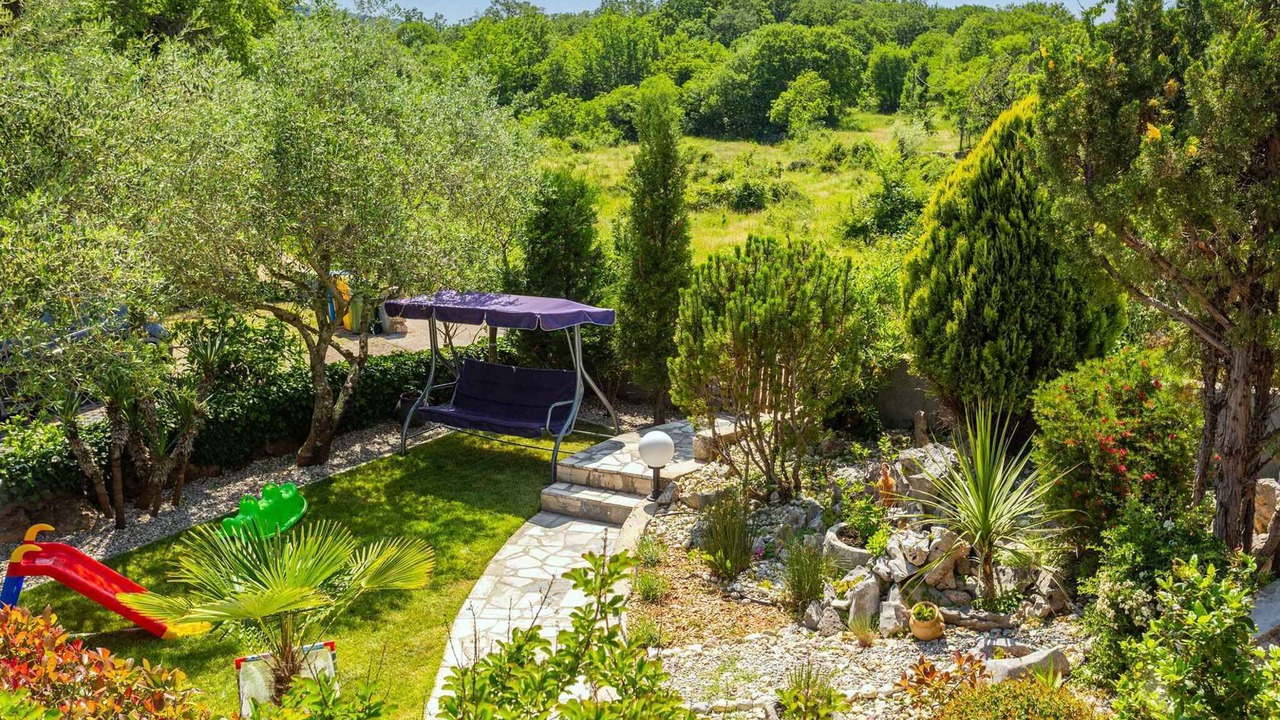 Photo of Outdoor in Risika
