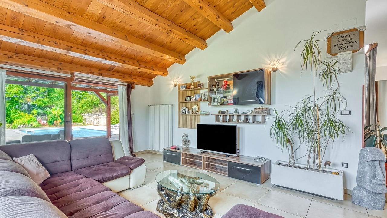 Photo of Livingroom in Heki