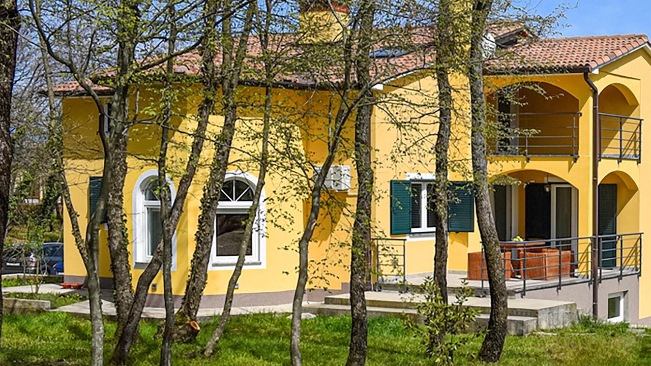 Photo of Others in Kapelica
