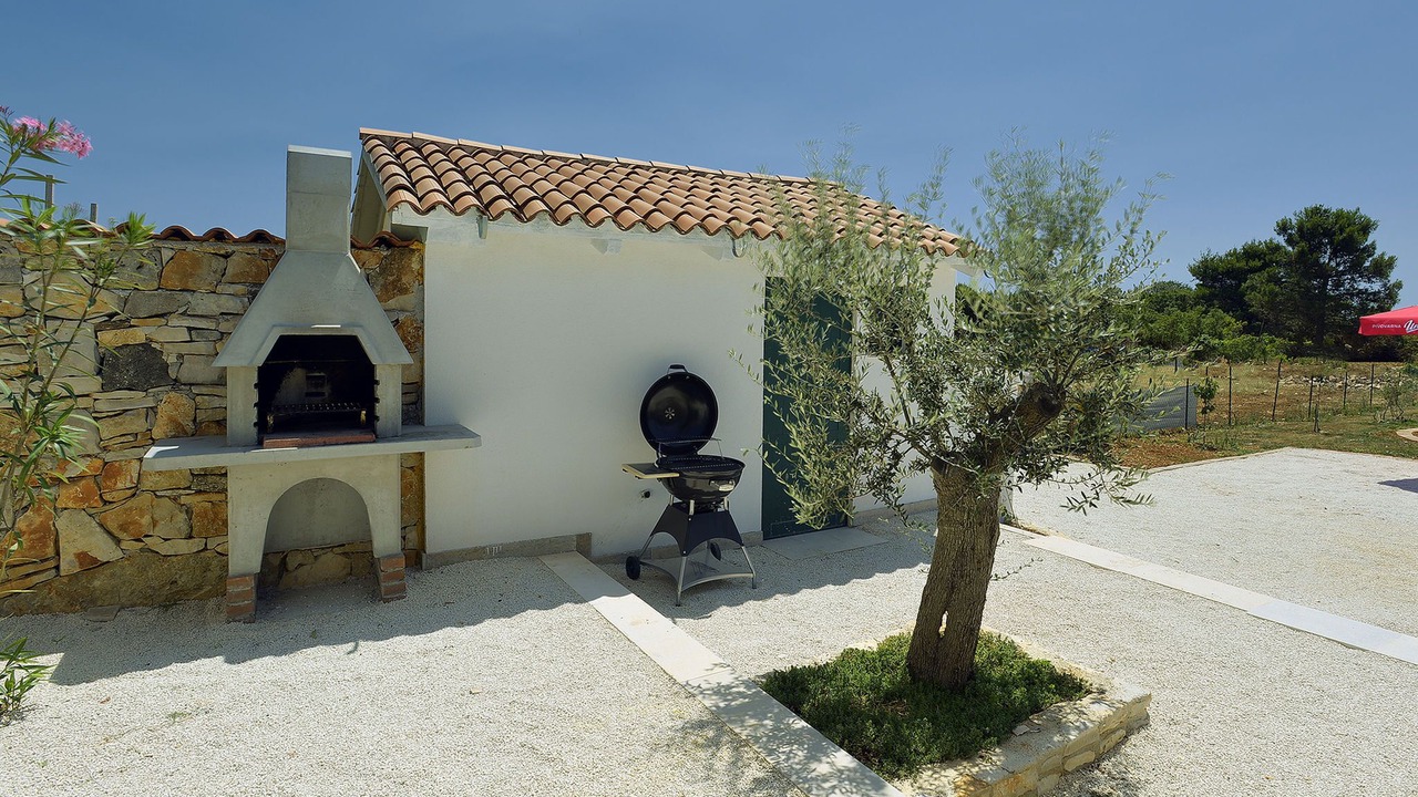 Photo of Outdoor in Peroj