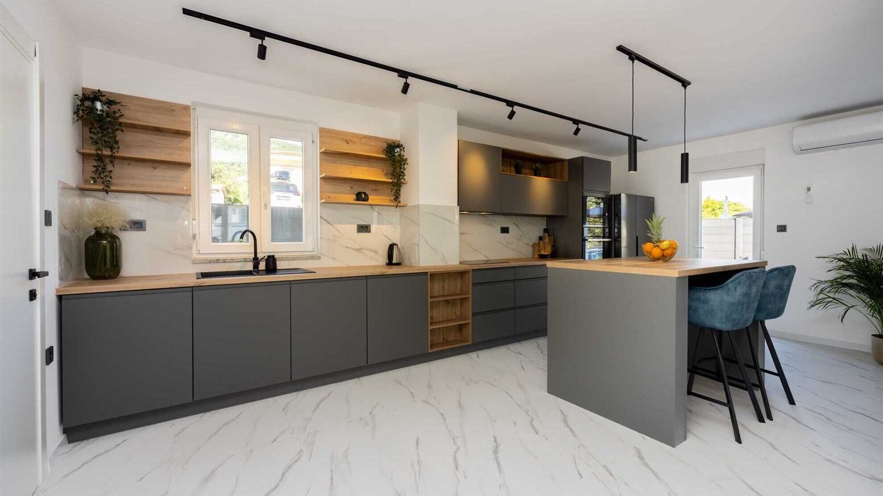 Photo of Kitchen in Baska