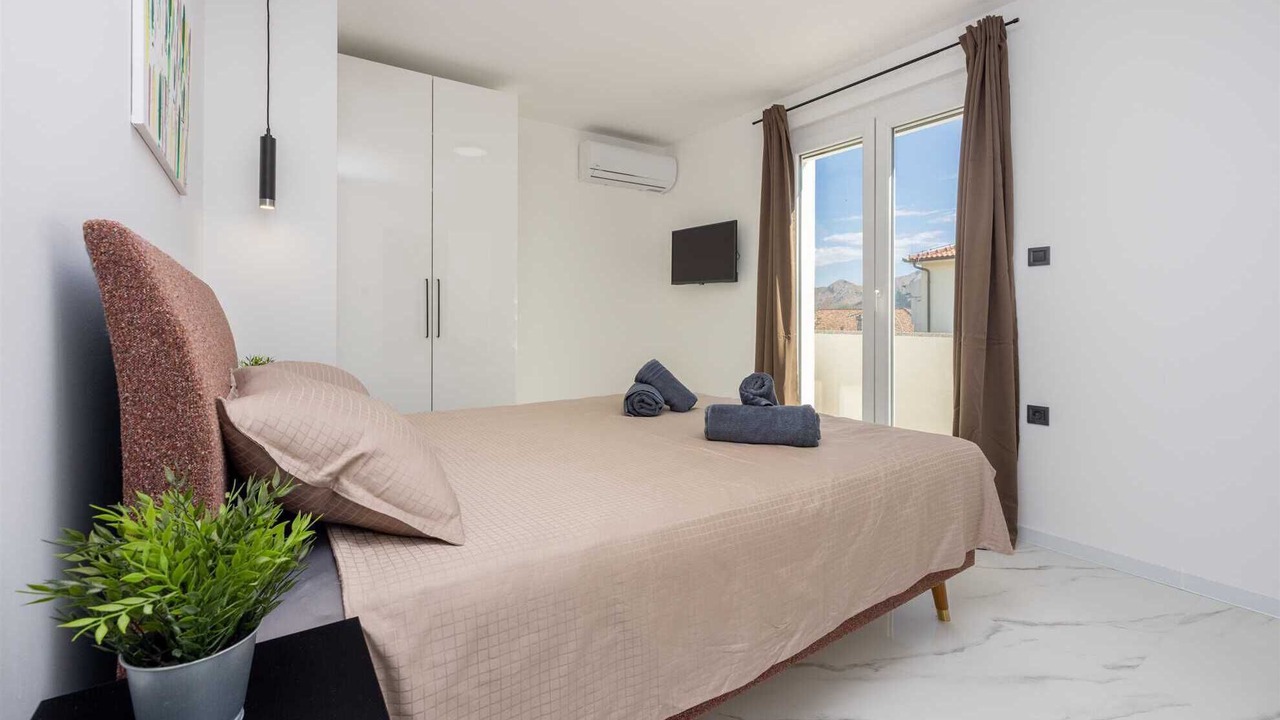 Photo of Bedroom in Baska