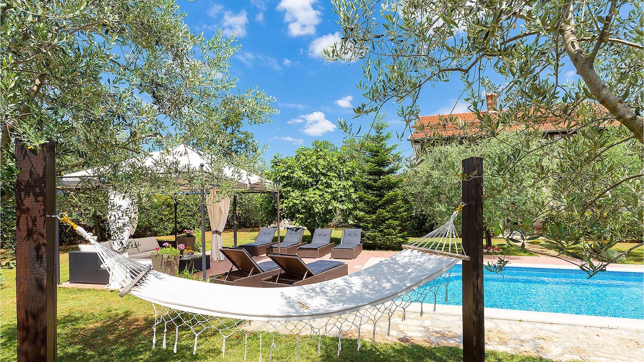 Photo of Outdoor in Zbandaj