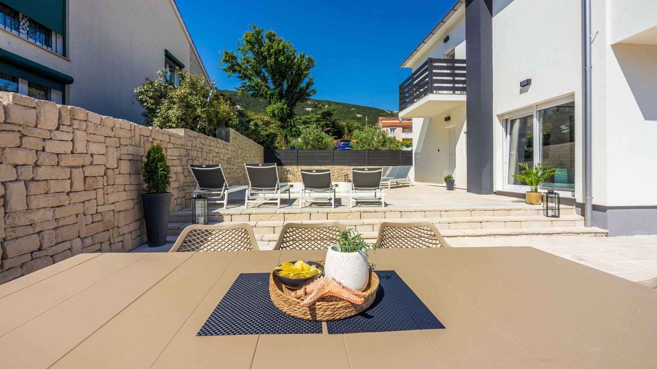 Photo of Outdoor in Baska