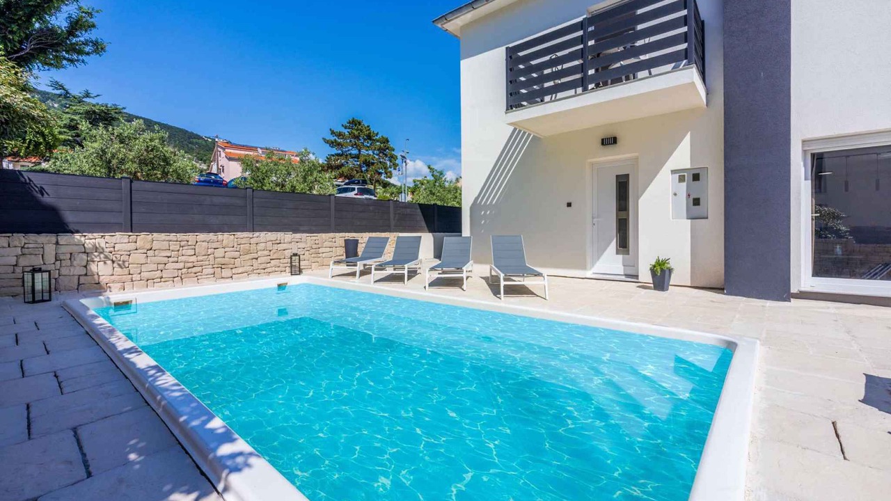 Photo of Outdoor in Baska