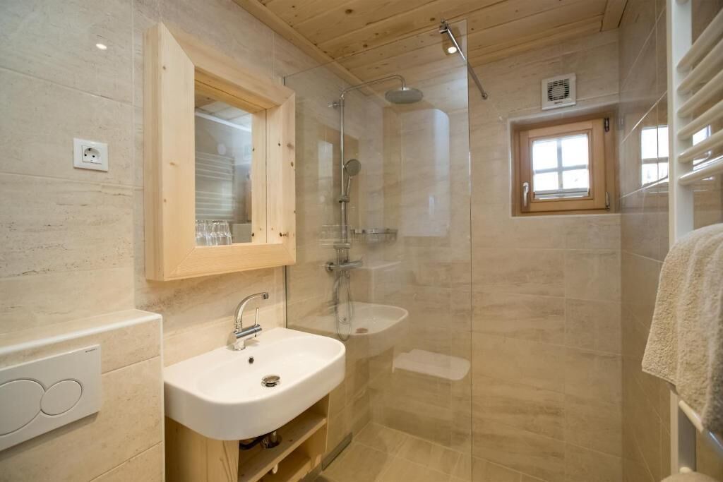 Photo of Bathroom in Ukanc
