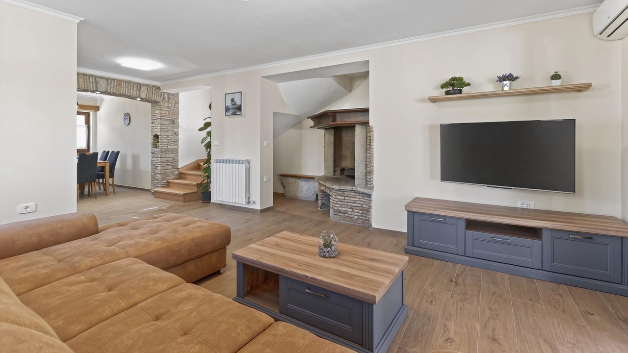 Photo of Livingroom in Grabri