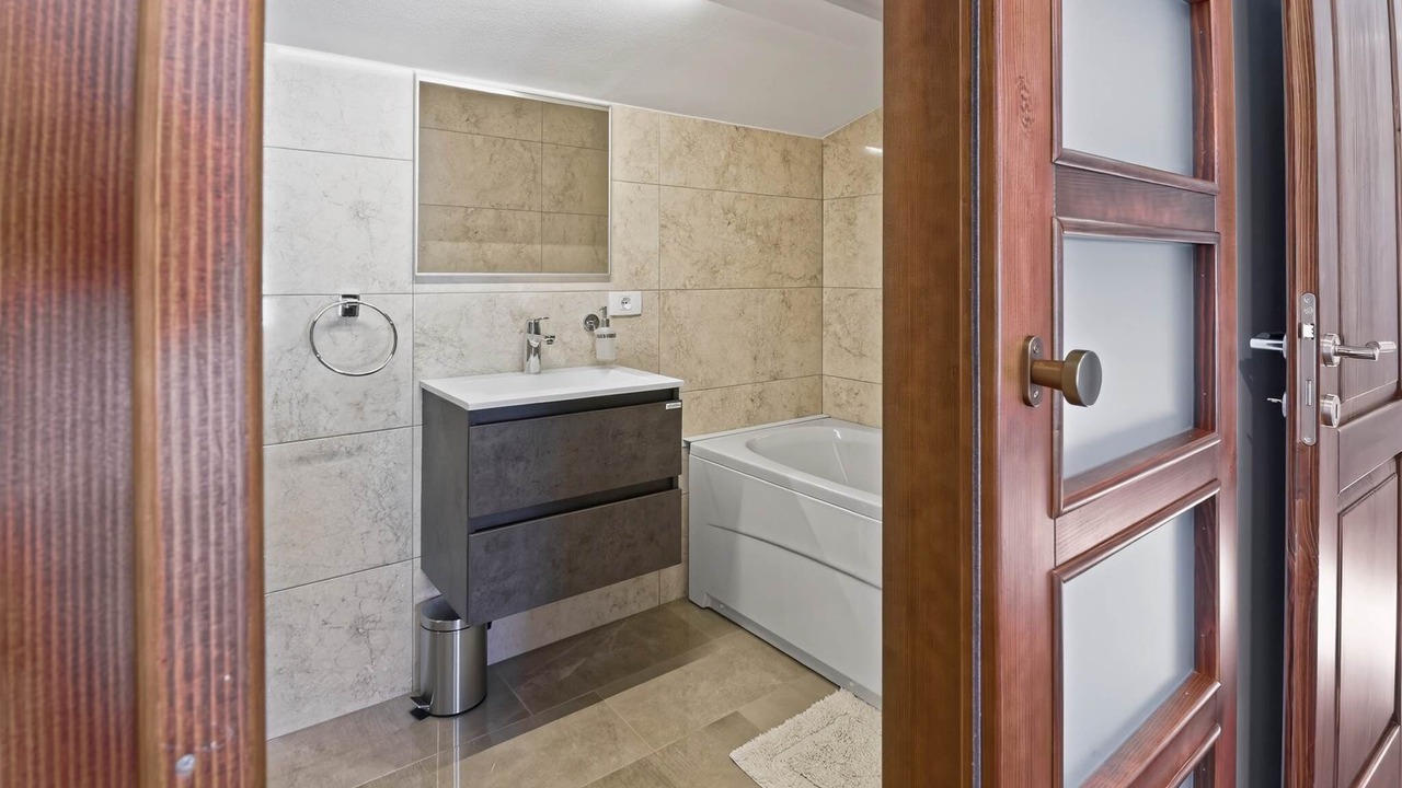 Photo of Bathroom in Grabri