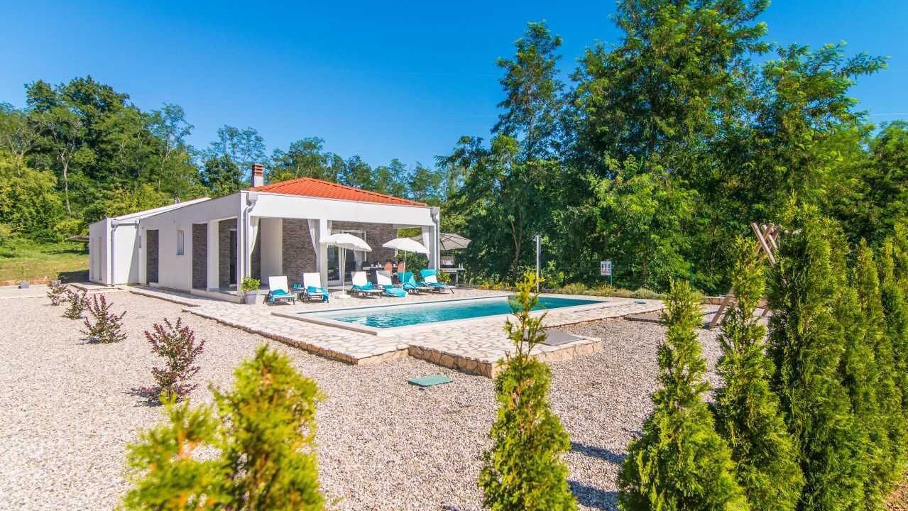 Photo of Outdoor in Santalezi