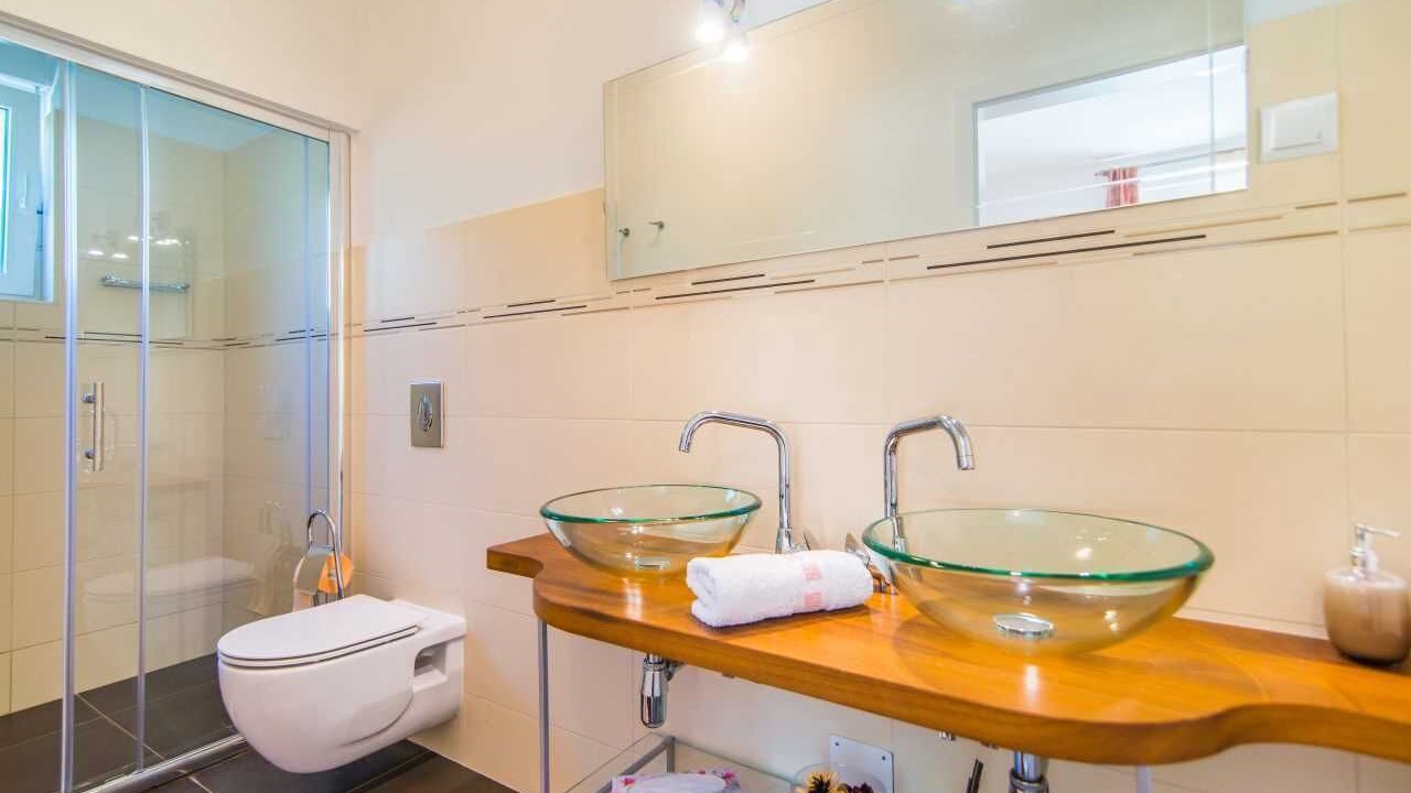 Photo of Bathroom in Santalezi