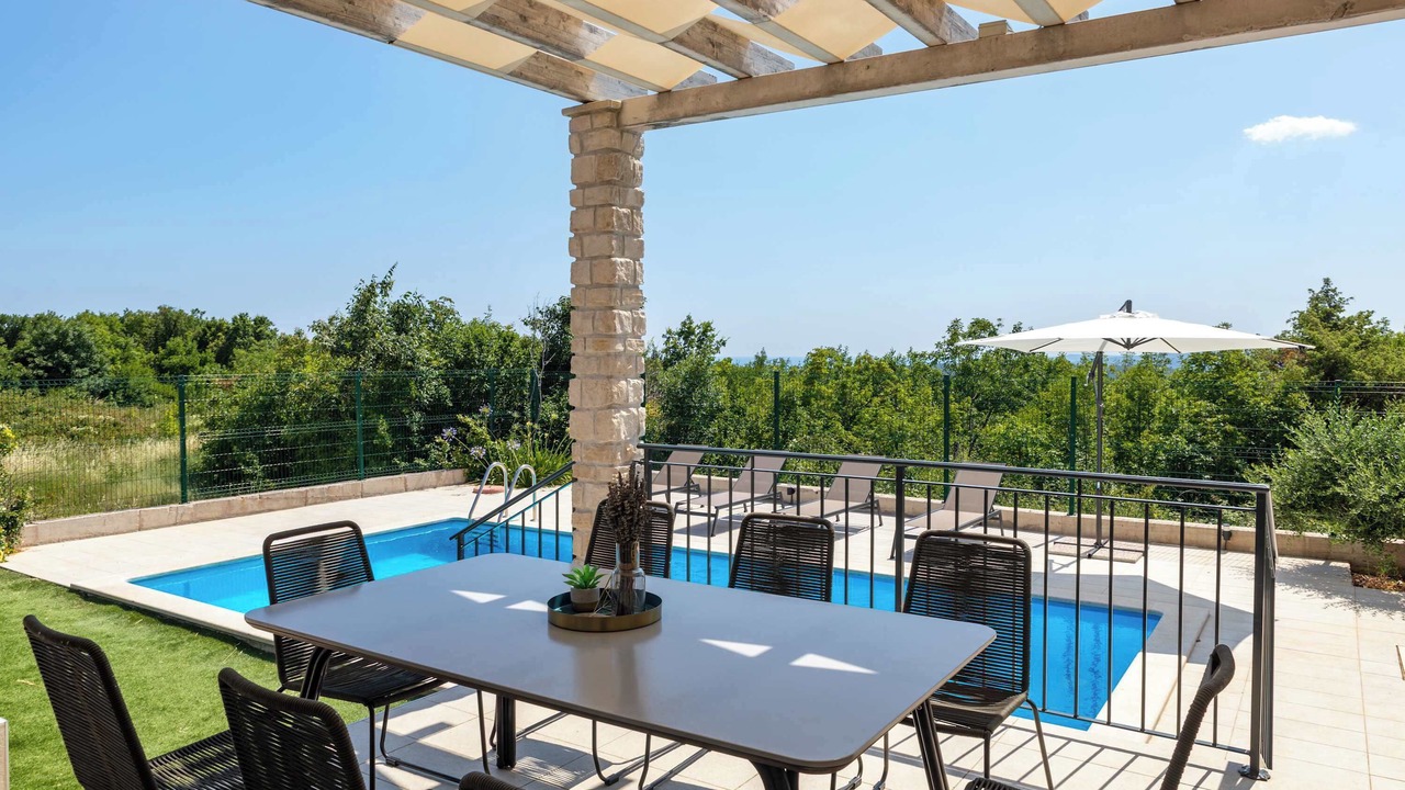 Photo of Outdoor in Diminici
