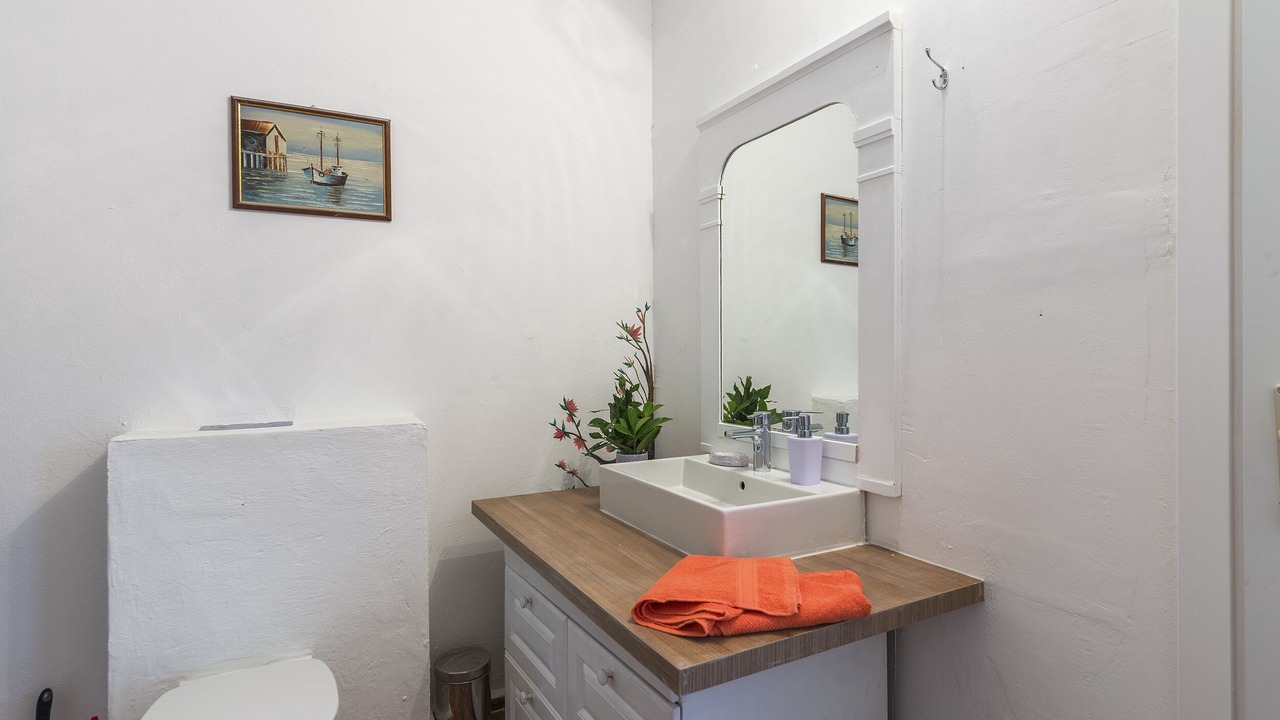 Photo of Bathroom in Liganj