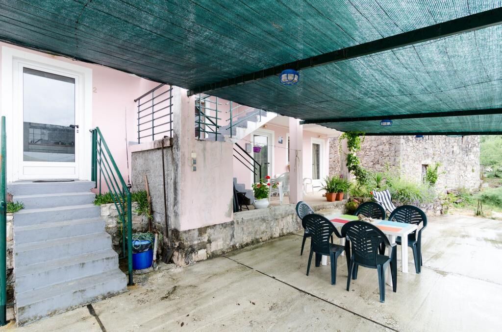 Photo of Patio Balcony in Putnikovic