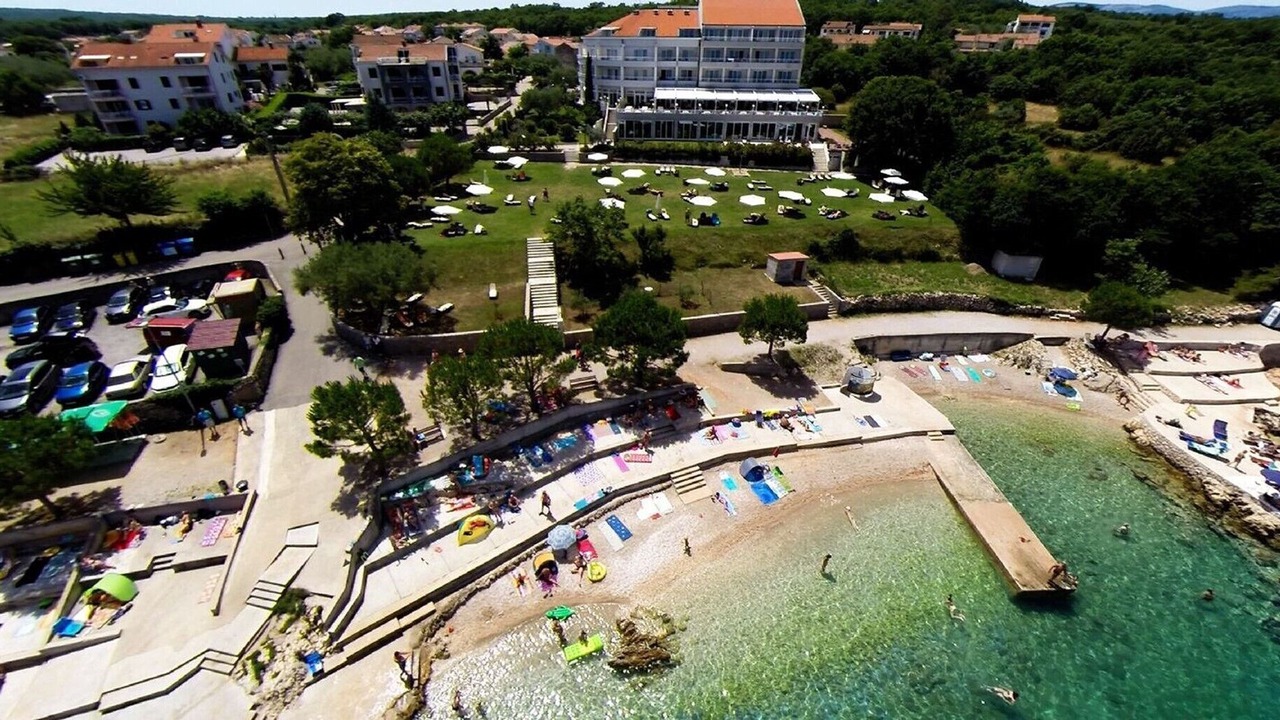 Photo of Others in Porat