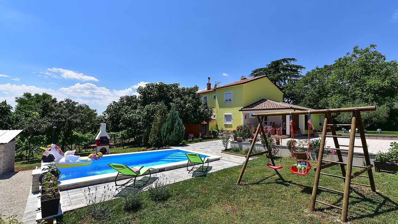 Photo of Outdoor in Zminj