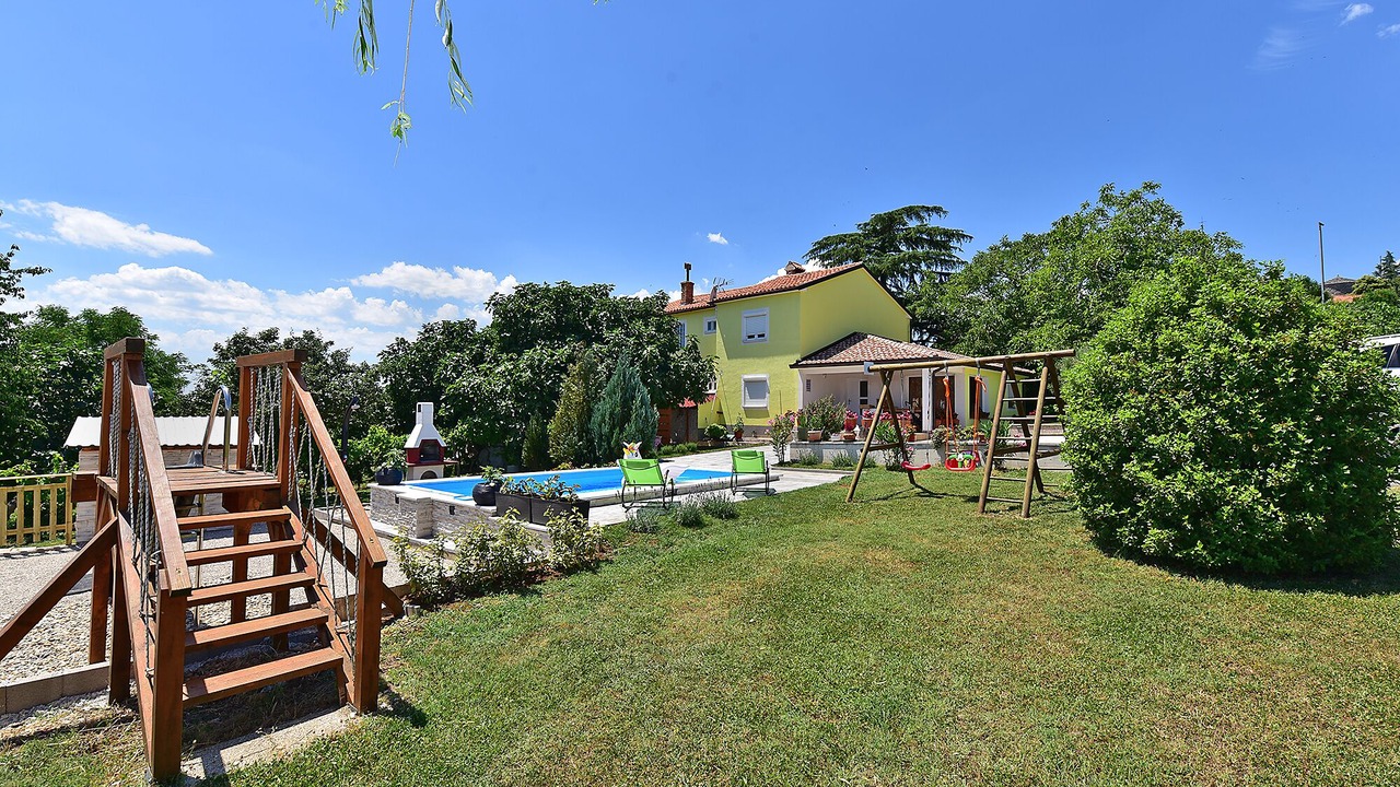 Photo of Outdoor in Zminj