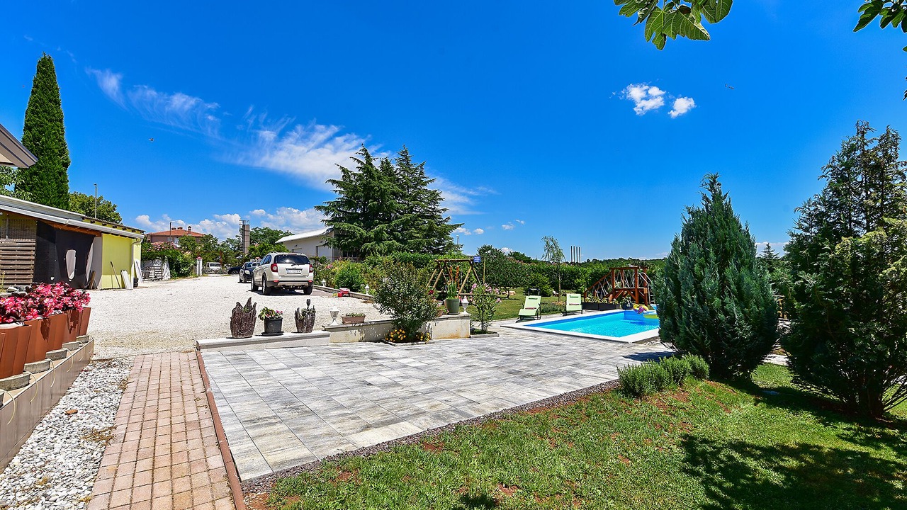 Photo of Outdoor in Zminj