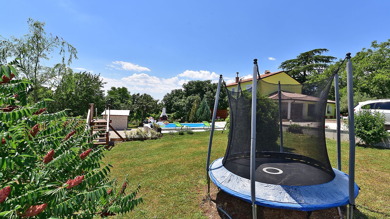 Photo of Outdoor in Zminj
