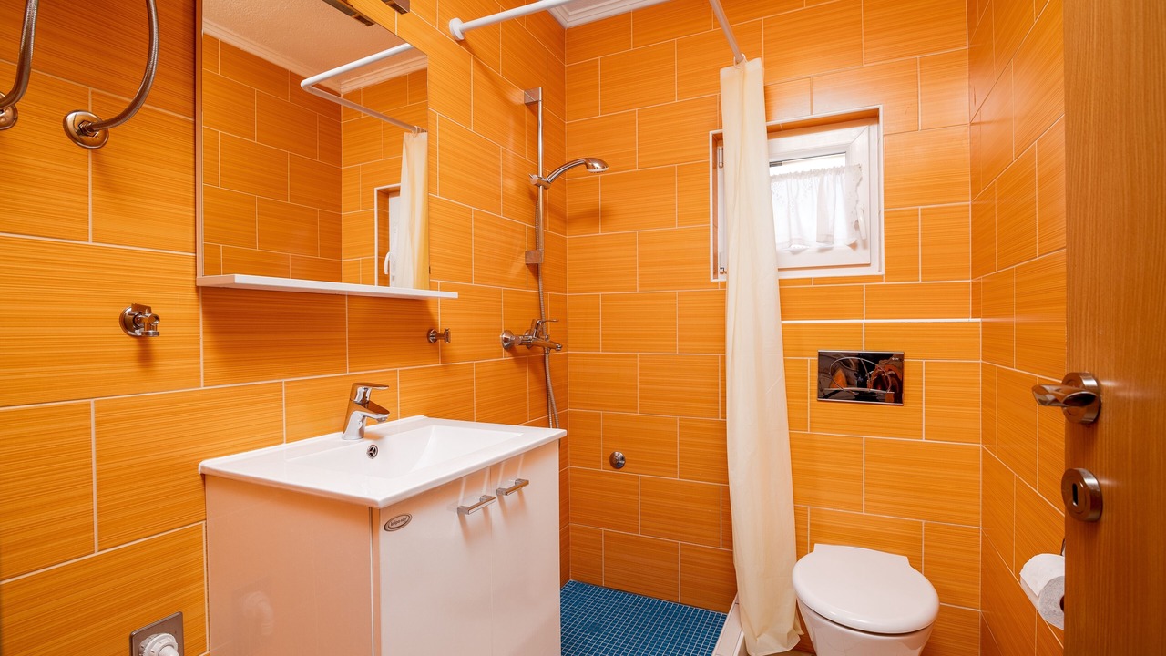 Photo of Bathroom in Ravni