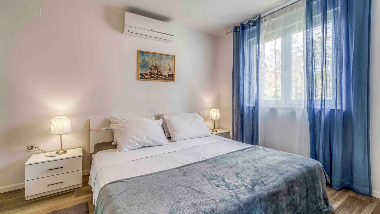 Photo of Bedroom in Porat