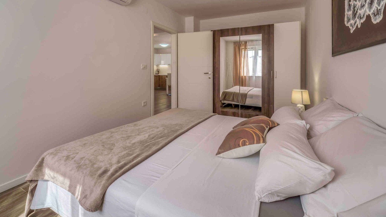 Photo of Bedroom in Porat
