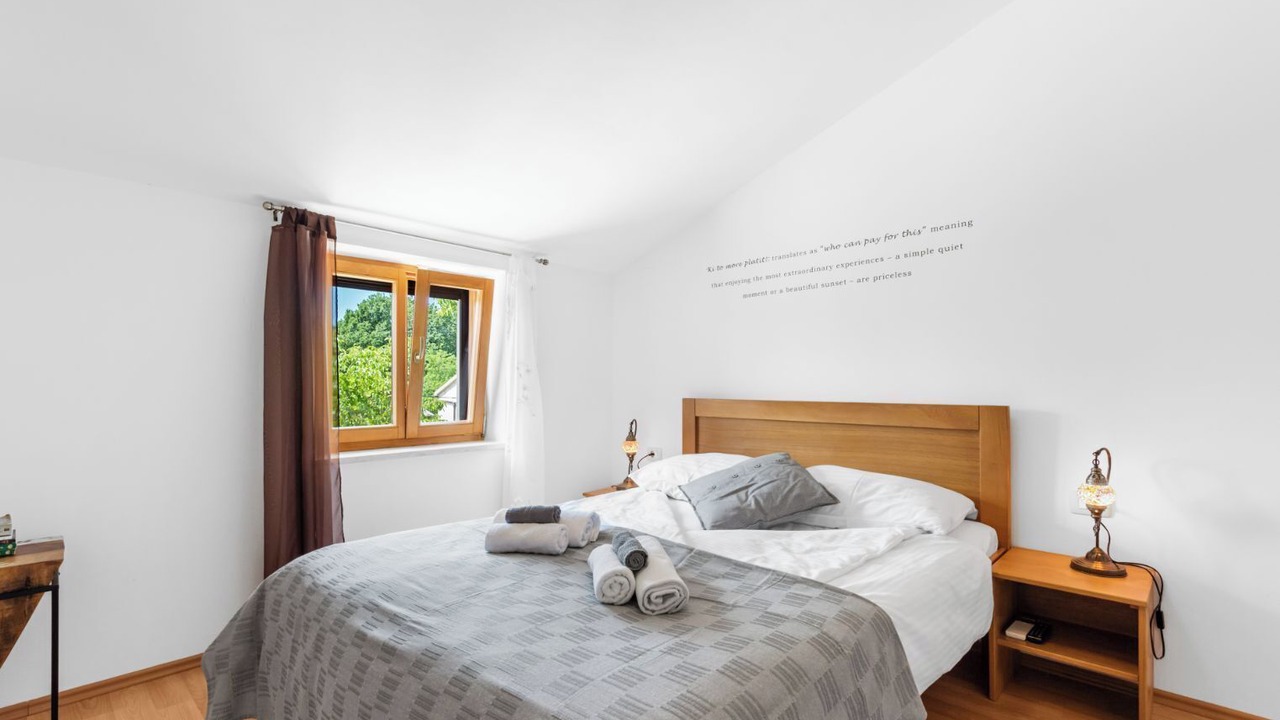 Photo of Bedroom in Pican