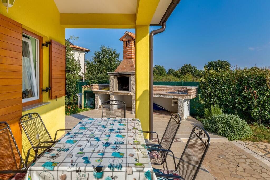 Photo of Outdoor in Krmed