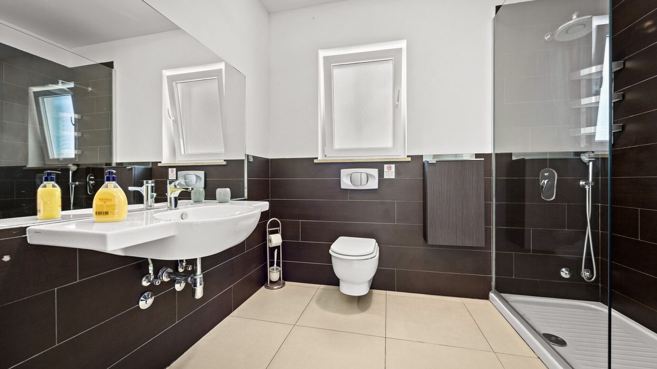 Photo of Bathroom in Muzini