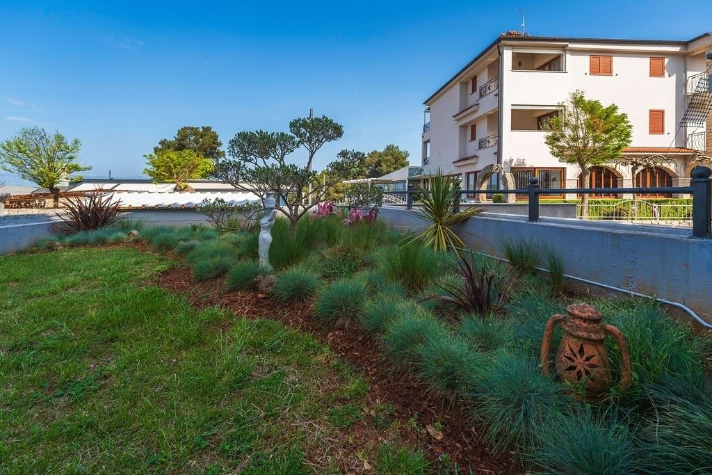 Photo of Outdoor in Porat