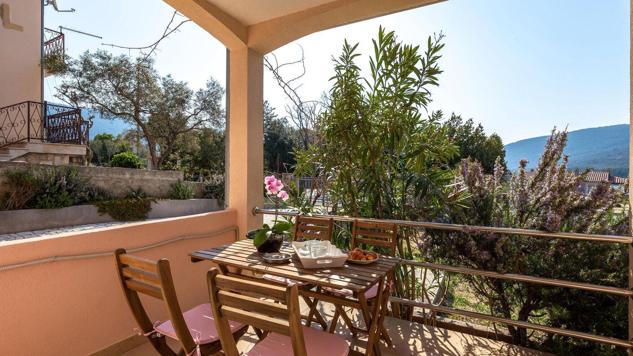 Photo of Patio Balcony in Cres