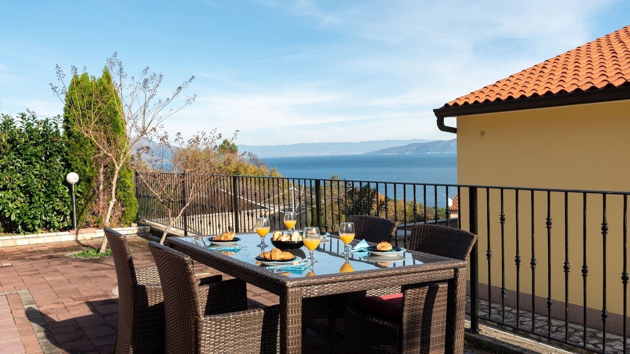 Photo of Outdoor in Ravni