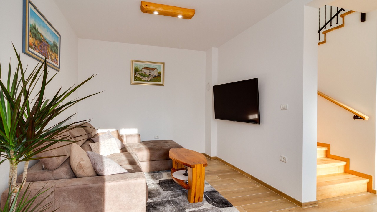 Photo of Livingroom in Glavani