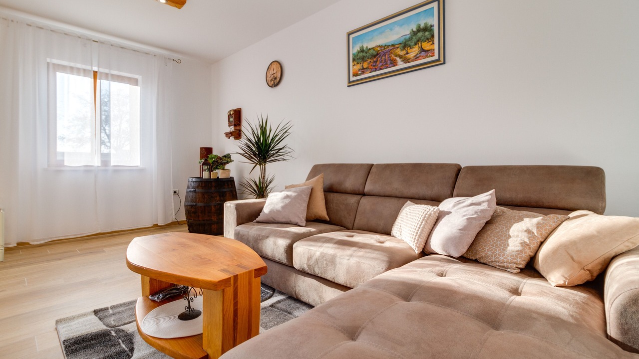 Photo of Livingroom in Glavani